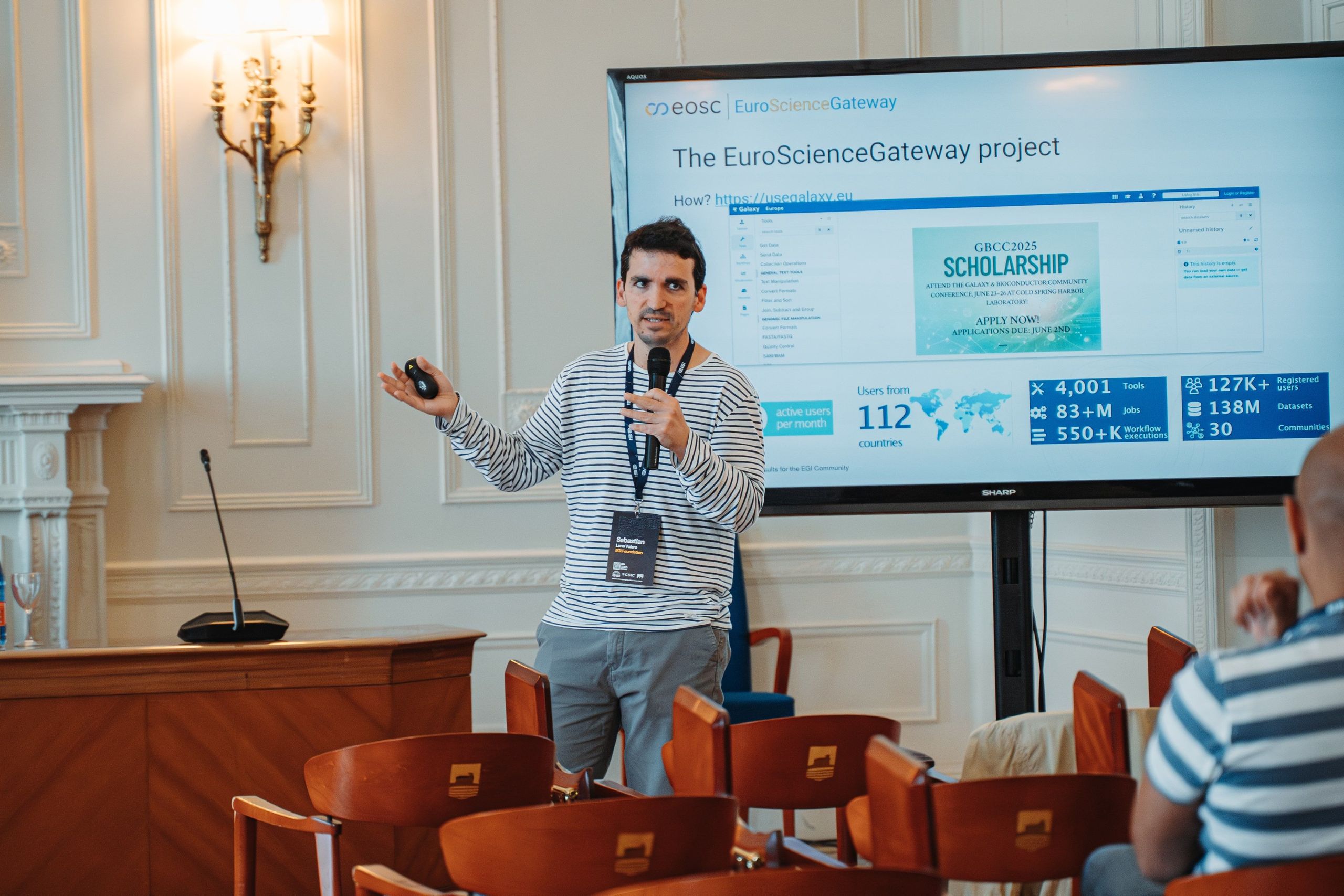 Sebastián Luna-Valero presenting 