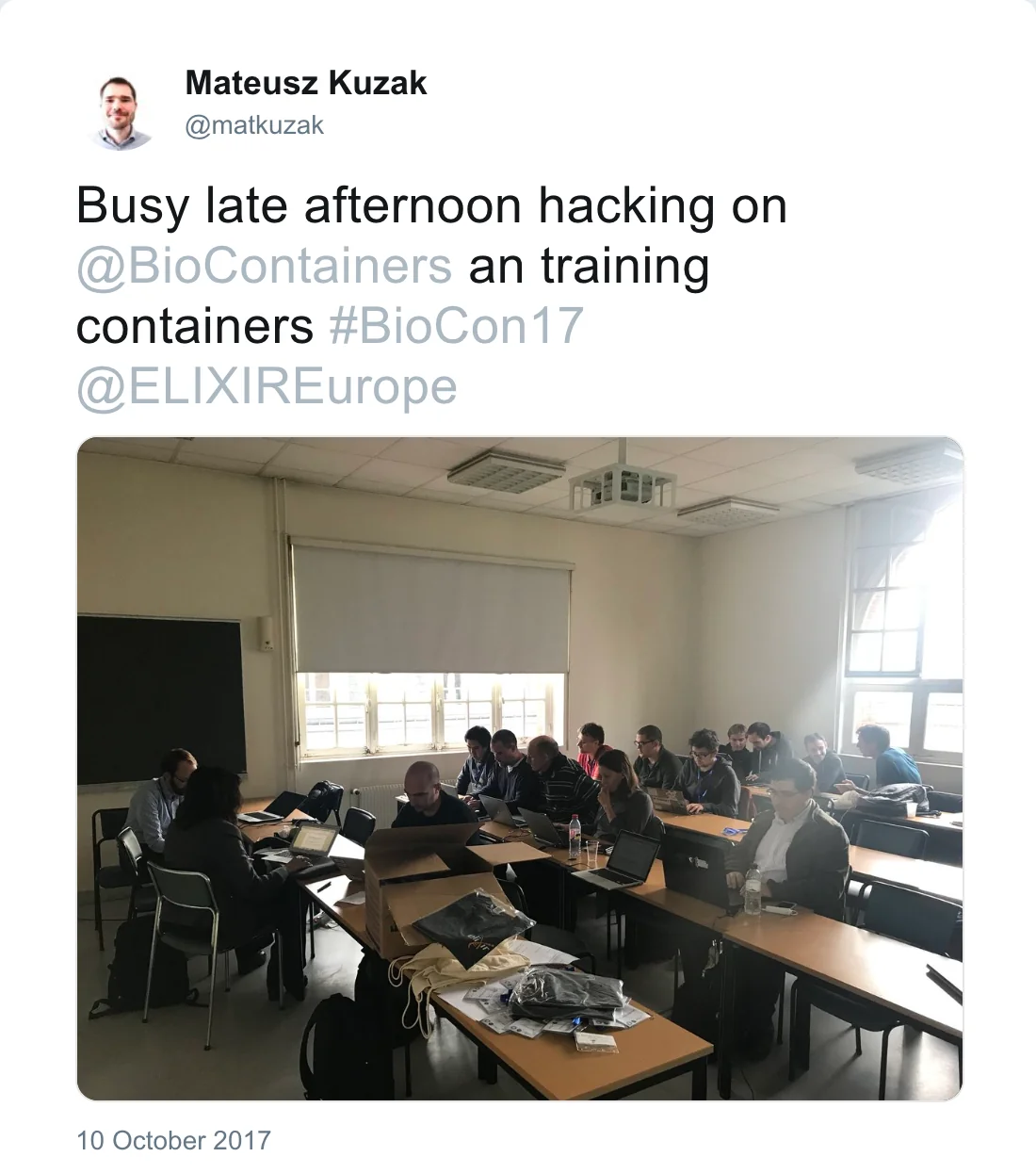 Post by Mateusz Kuzak (@matkuzak): Busy late afternoon hacking on @BioContainers an training containers #BioCon17 @ELIXIREurope